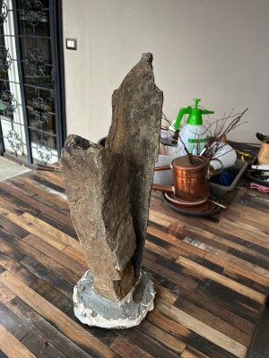 Pietra V